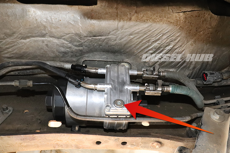 fuel-water separator drain plug