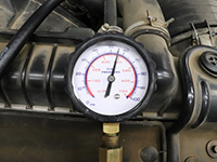Fuel pressure test gauge