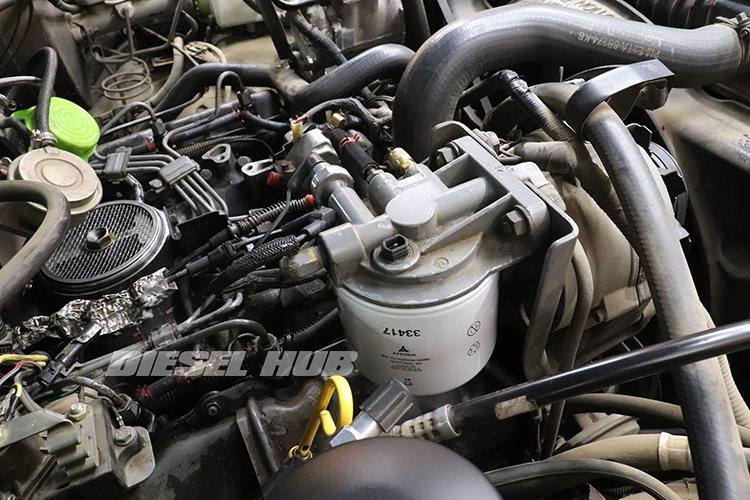 fuel filter base on 7.3 IDI engine