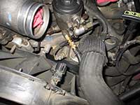 Fuel pressure gauge installed