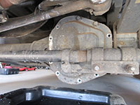 Differential pan bolts removed